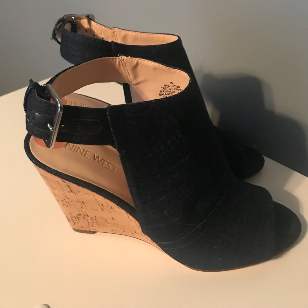 Denim wedge shoes